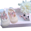 Conjunto 4 Peças Flores (Meia sapatinho + Grampos + Tiara)